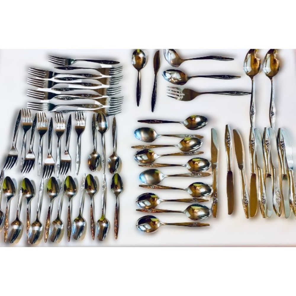 Oneida Lasting Rose Oneidacraft Deluxe Stainless Flatware 60 Pc
